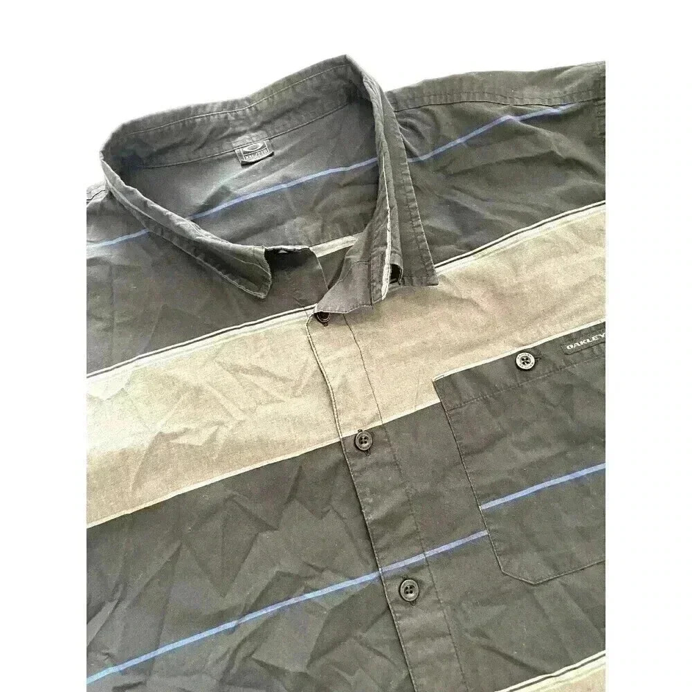 Oakley Men's XXL Gray Cotton Short Sleeve Button Front Shirt